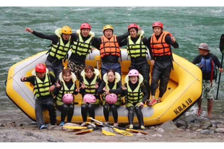 RIVER KRASH RAFTING(リバークラッシュラフティング)